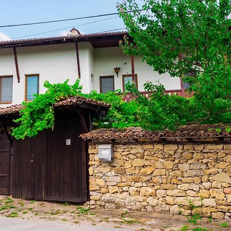Guest House Geranium Arbanassi Exterior foto
