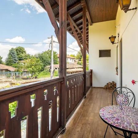 Guest House Geranium Arbanassi Exterior foto