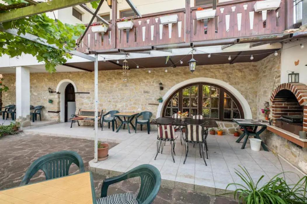 Guest House Geranium Arbanassi Exterior foto